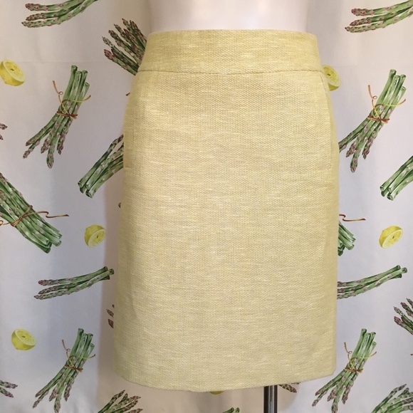 Banana Republic Yellow Tweed Pencil Skirt Size 2P - Picture 2 of 8